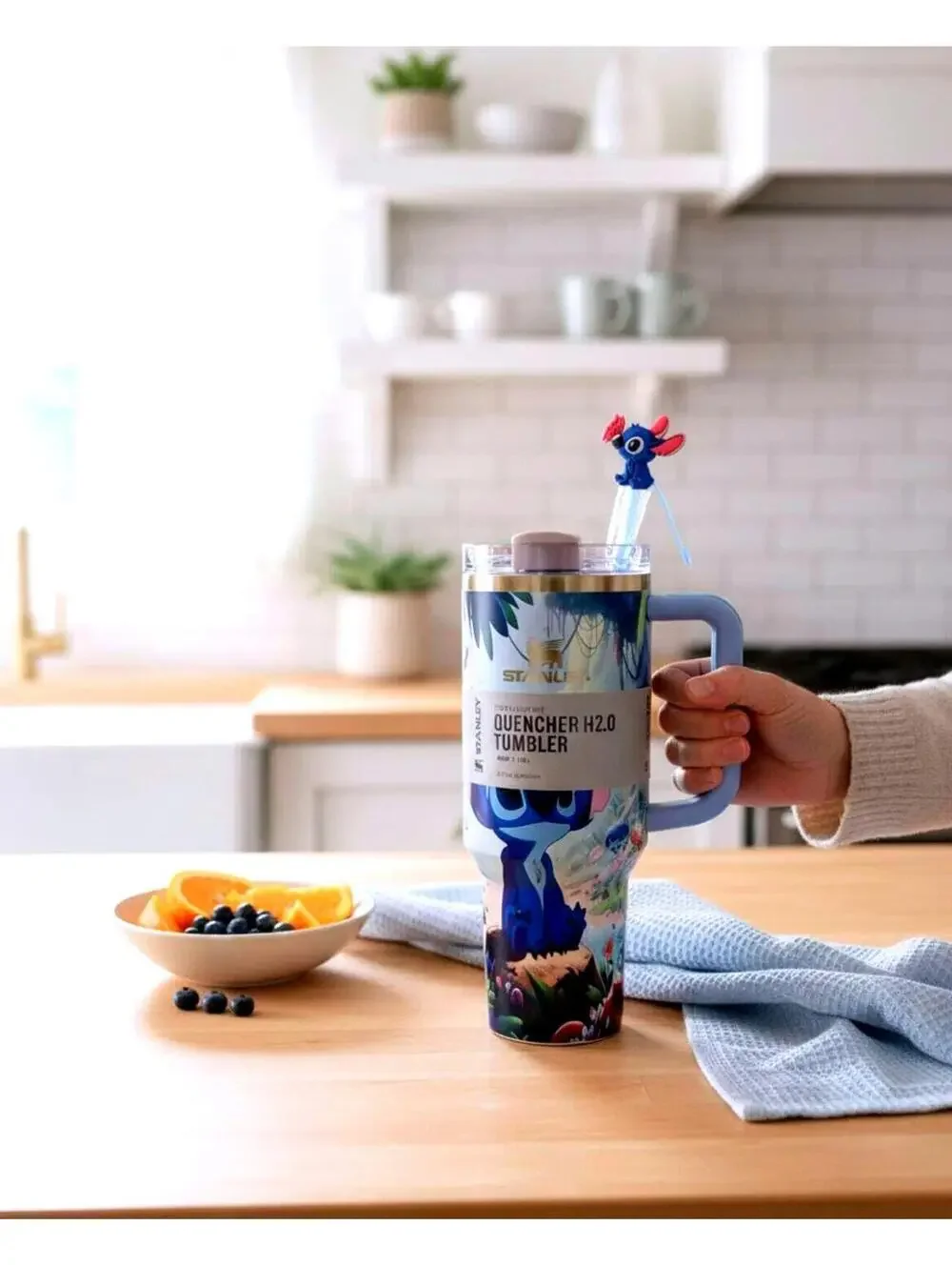 Stanley x LoveShackFancy Stitch 40oz H2.0 Tumbler w/ Straw & Bag - Picture 4 of 11